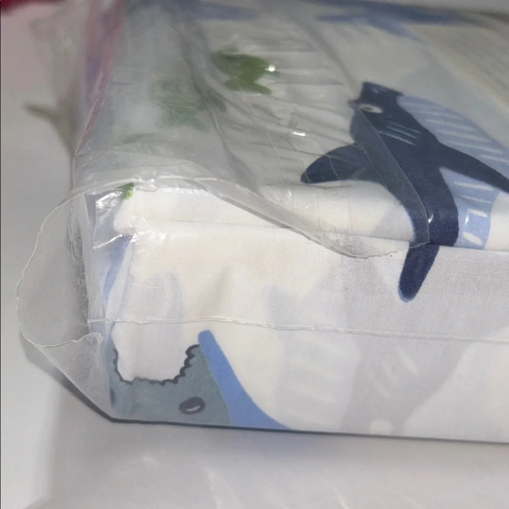 Pottery Barn Kids Sharks Sheet Set TWIN NEW